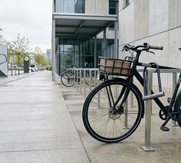 Dispositif de sécurité pour vélo avec antivol et système de traçabilité moderne